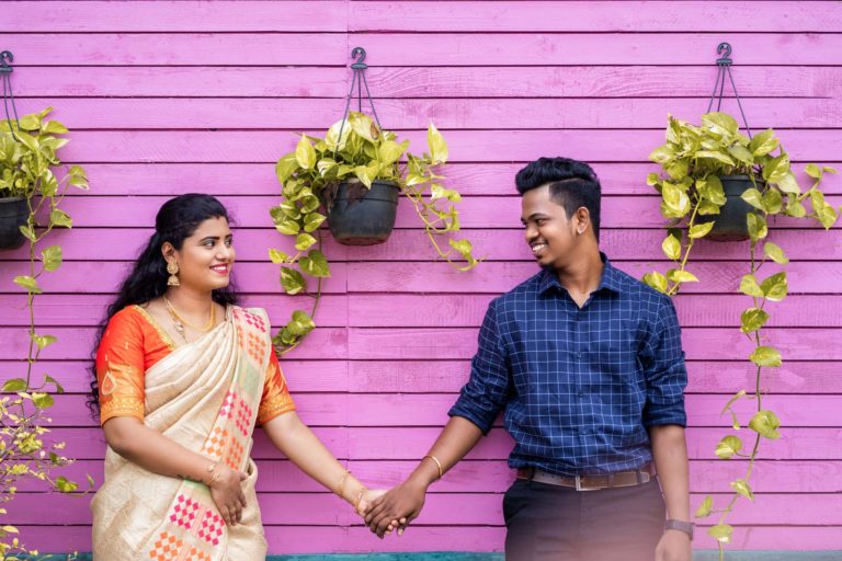 Suresh and Pavi | Couple Shoot | PhotoPoets